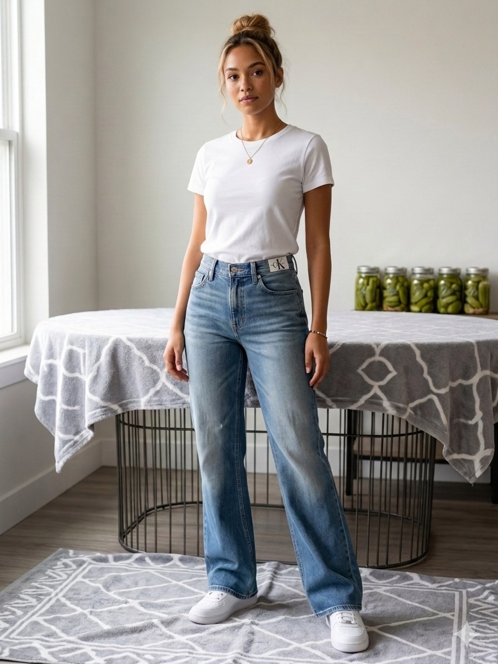 Calvin Klein Women's Wide Leg Jeans in Faded Blue Wash